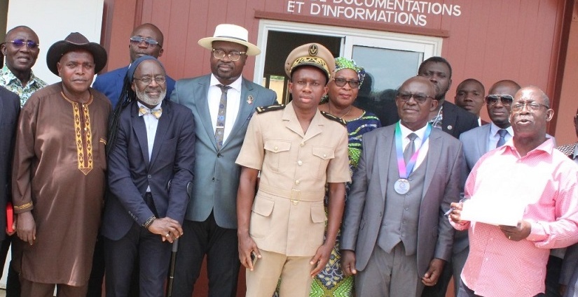 Côte d’Ivoire-AIP/ La CEECI-UE octroie 2 000 livres au Collège moderne de Grand Alépé